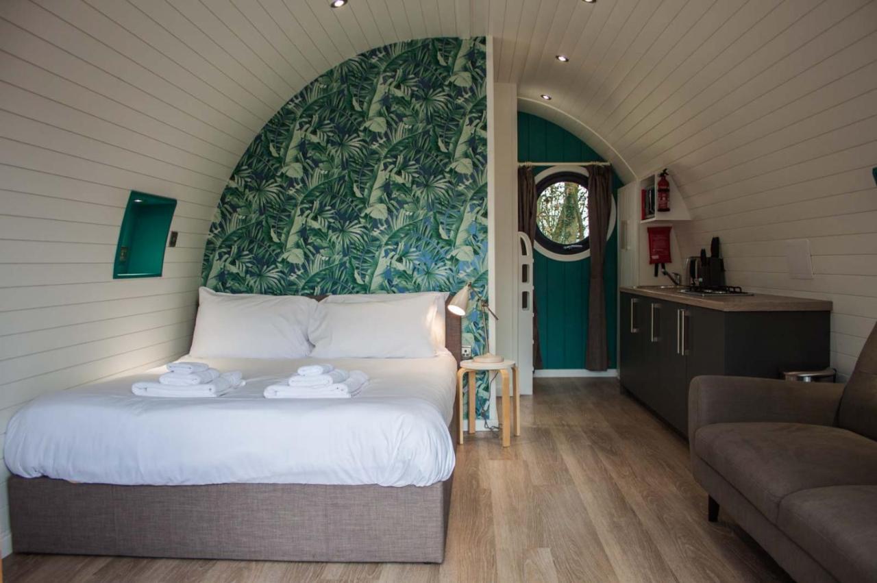 High Oaks Grange - Glamping Hotel Pickering Exterior photo