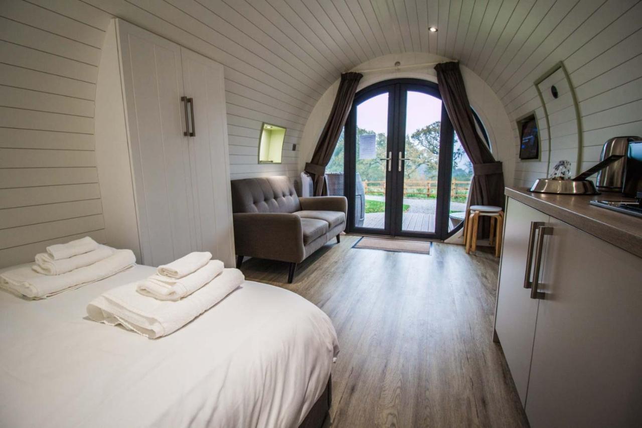 High Oaks Grange - Glamping Hotel Pickering Exterior photo